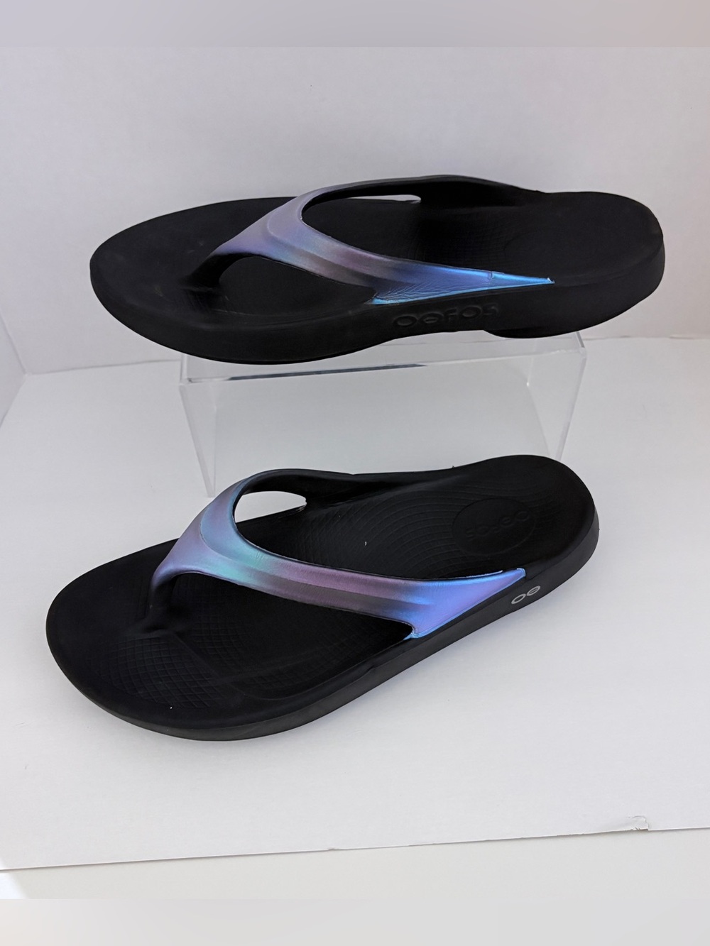 OOFOS Womens Sz 11 Midnight Spectre OOlala Luxe Recovery Sandal Flip Flop Thongs